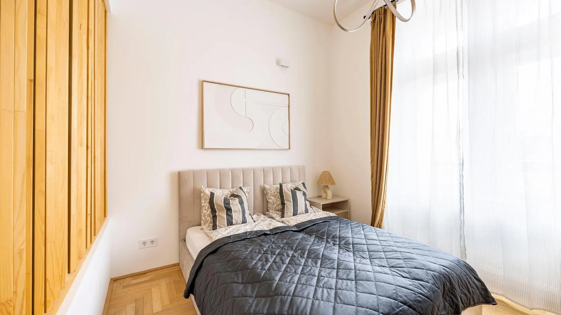Cozy Dream Home In The Heart Of Budapest 0*,